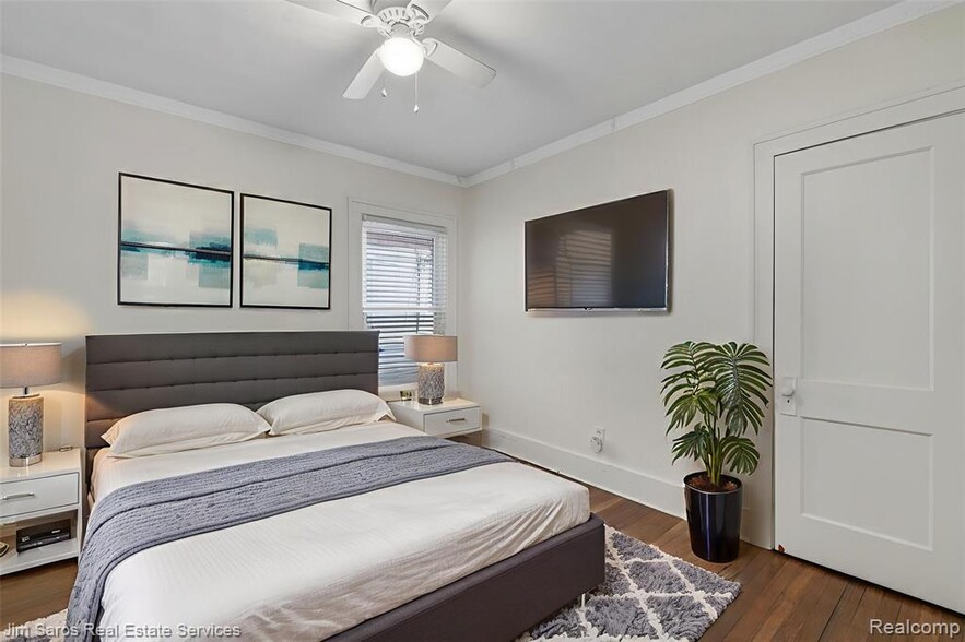 Building Photo - 1322 Wayburn St