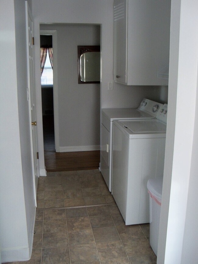 Building Photo - 3214 Harmony Ln