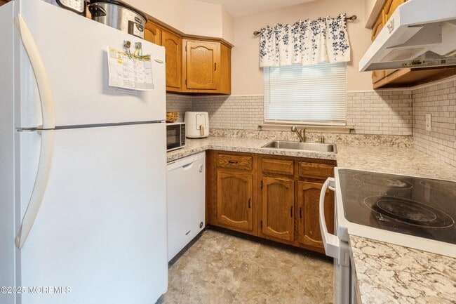 Building Photo - 6C Pembroke Ln