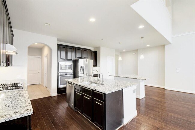 Building Photo - 5644 Siragusa Dr