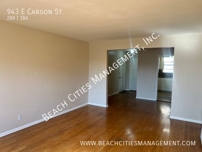 Building Photo - 943 E Carson St