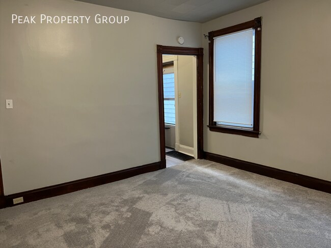 Building Photo - 2544 Vestry Ave
