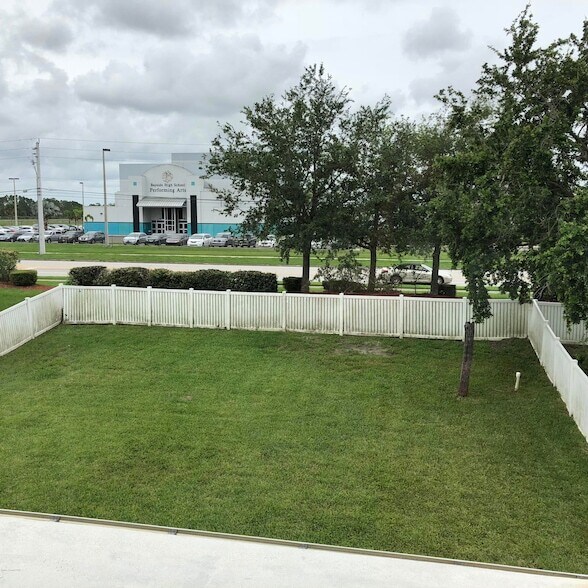 Building Photo - 1793 Sawgrass Dr SW