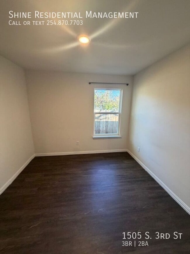 Building Photo - 1505 S 3rd St