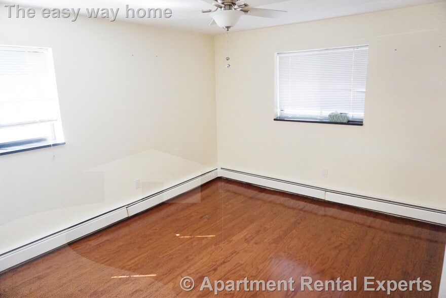 Building Photo - 6 Blair Pl