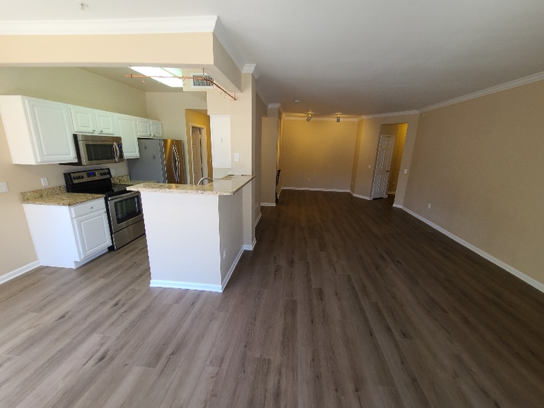 Building Photo - 7462 S Quail Cir