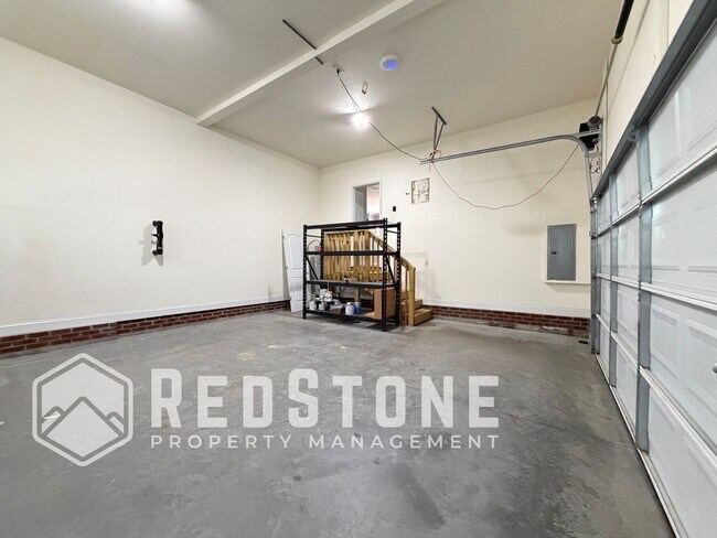 Building Photo - 1823 Buxton Way