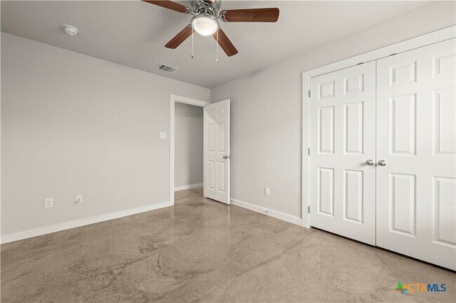 Building Photo - 1415 Shoshoni Trail