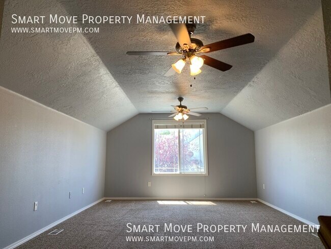 Building Photo - 4260 E Arborvitae Dr
