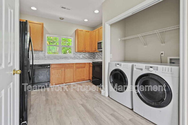 Building Photo - 311 Harriswood Ln