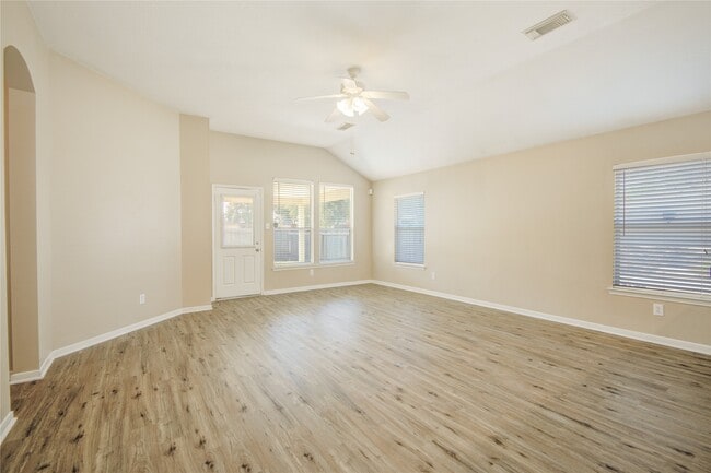 Building Photo - 17231 Hollow Sands Ct