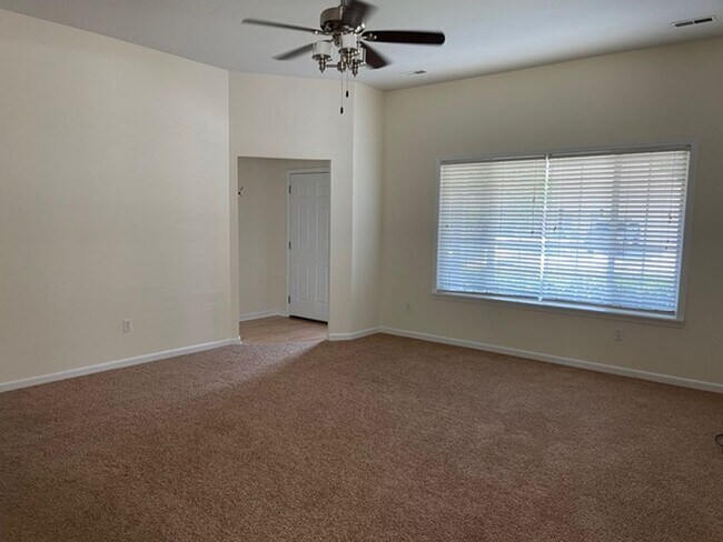 Building Photo - Spacious 3BR Home with Fenced Yard, 2-Car Garage & Great South Columbia Location