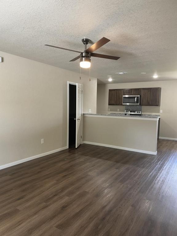 Building Photo - 512 Raymond St