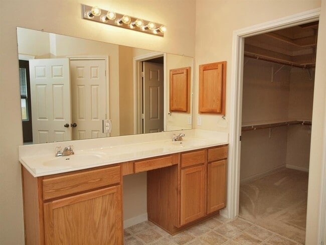 Building Photo - 161 Desert Quail Ln