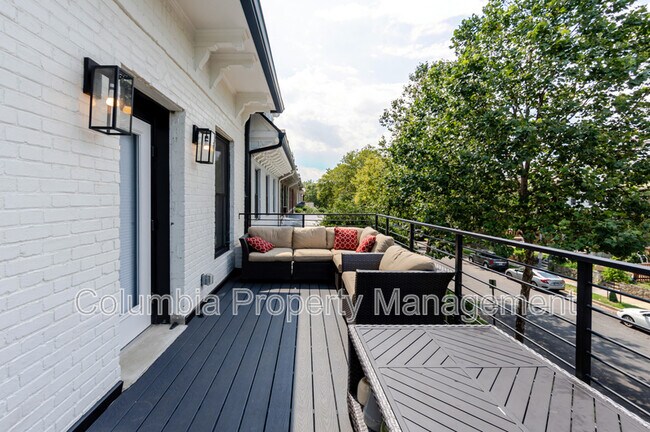 Building Photo - 616 Quebec Pl NW