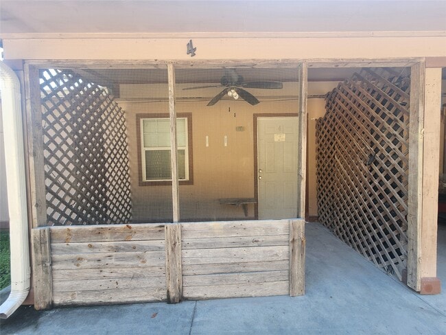 Building Photo - 21333 W Knox Dr