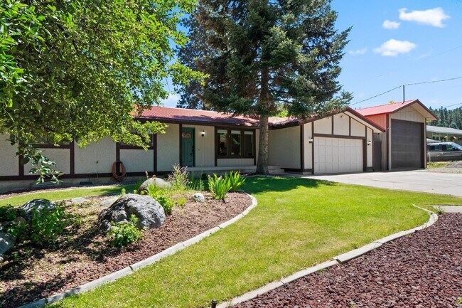 Building Photo - 4 Bed 3 Bath Home in Cul-de-sac with Massive 18X40 insulated shop