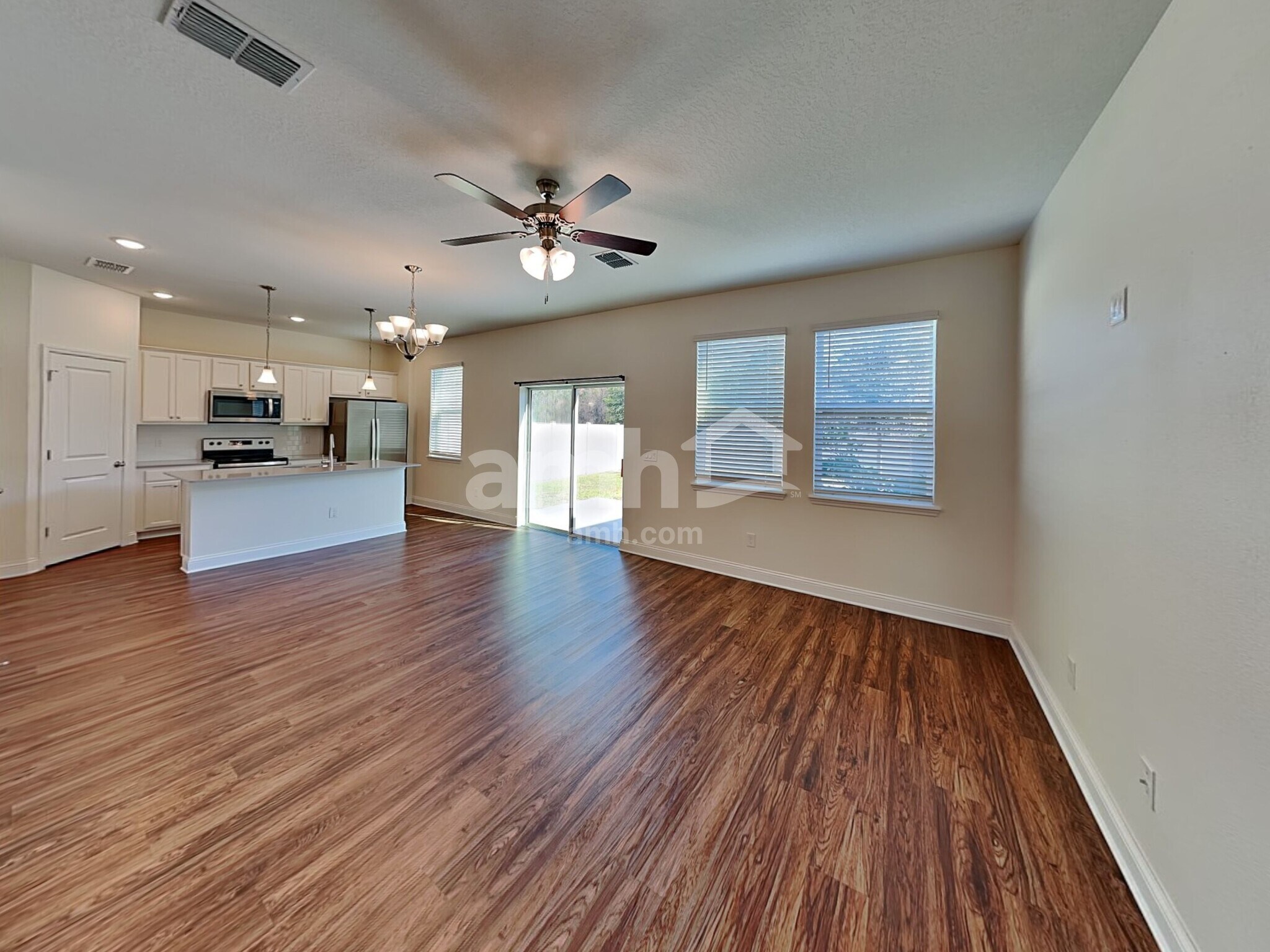 Building Photo - 6058 Little Blf Cir