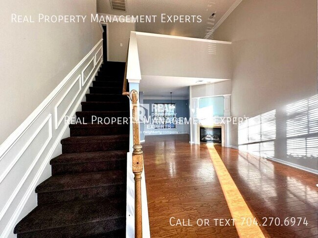 Building Photo - 8815 Firestreak Dr