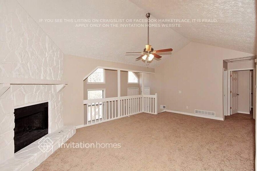 Building Photo - 911 Lebanon Pl
