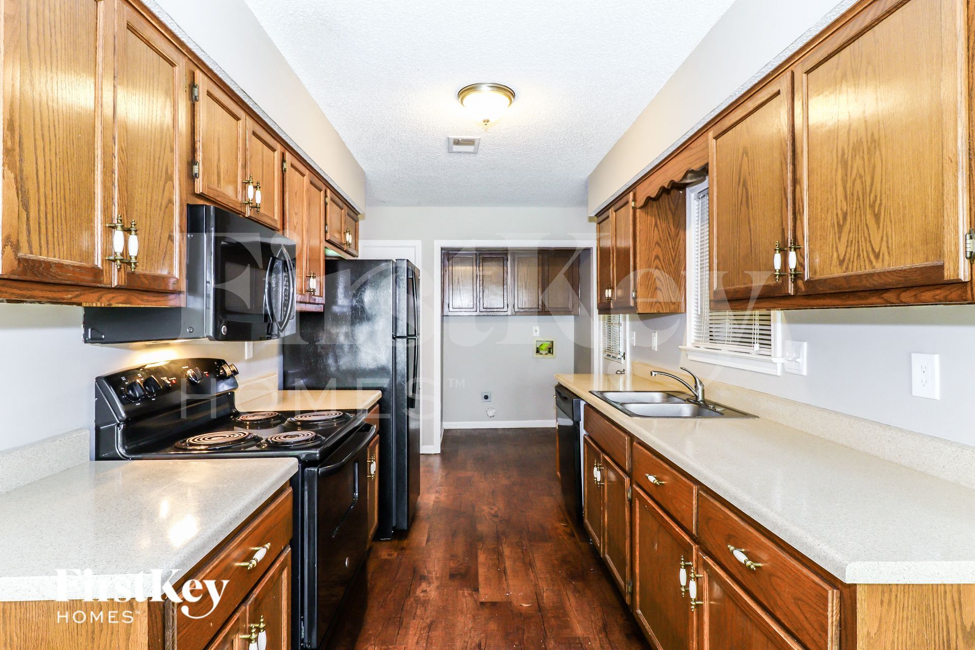 Building Photo - 2439 Dove Glen Cove