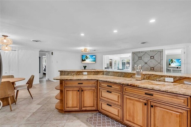 Building Photo - 6623 Glades Way