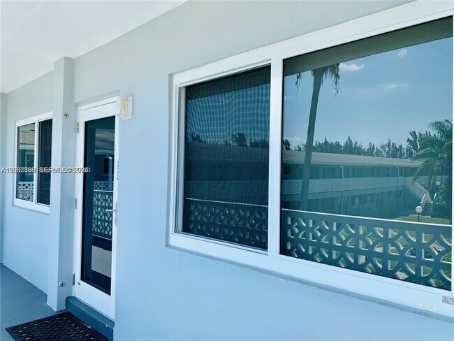 Building Photo - 600 Layne Blvd