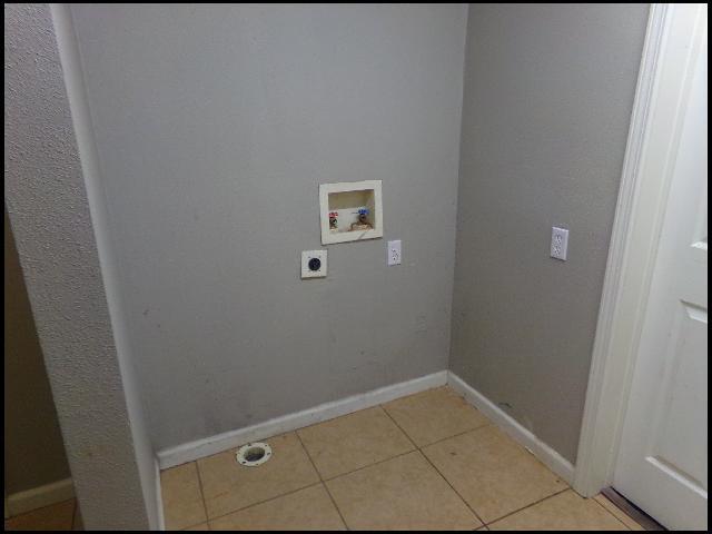 Building Photo - 5412 Young Rd