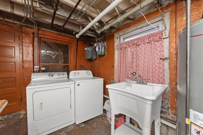 Building Photo - 2254 W Coulter St