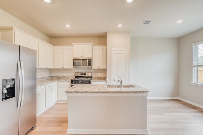 Building Photo - 425 San Miguel Crk Dr