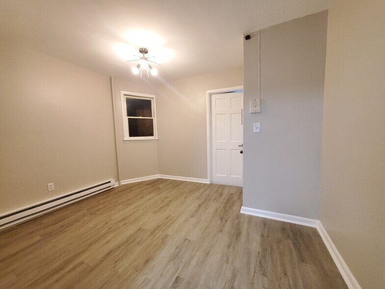 216 Fairmount Ave 2 - 218 Fairmount Ave