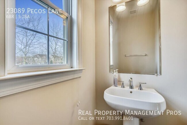 Building Photo - 23089 Pecos Ln