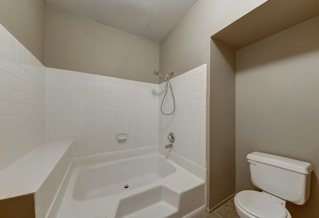 Building Photo - 2251 Wigwam Pkwy