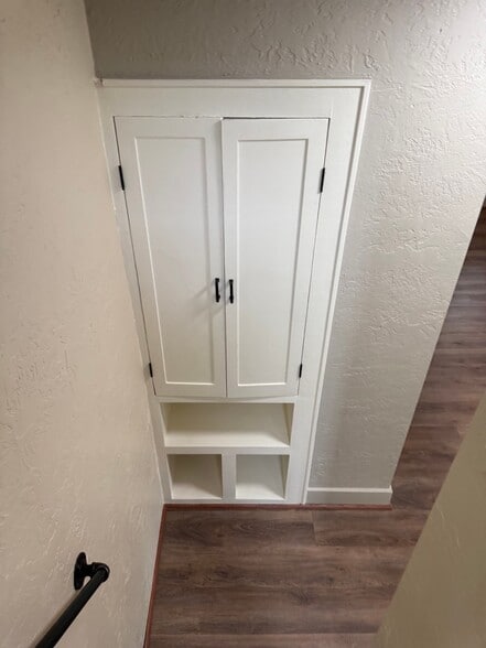 Building Photo - 790 17th St NE