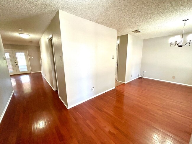 Building Photo - **MOVE IN SPECIAL** *COMING SOON* Energy-Efficient 4BR Home w/ Solar Panels, Loft & Backyard Oasis!