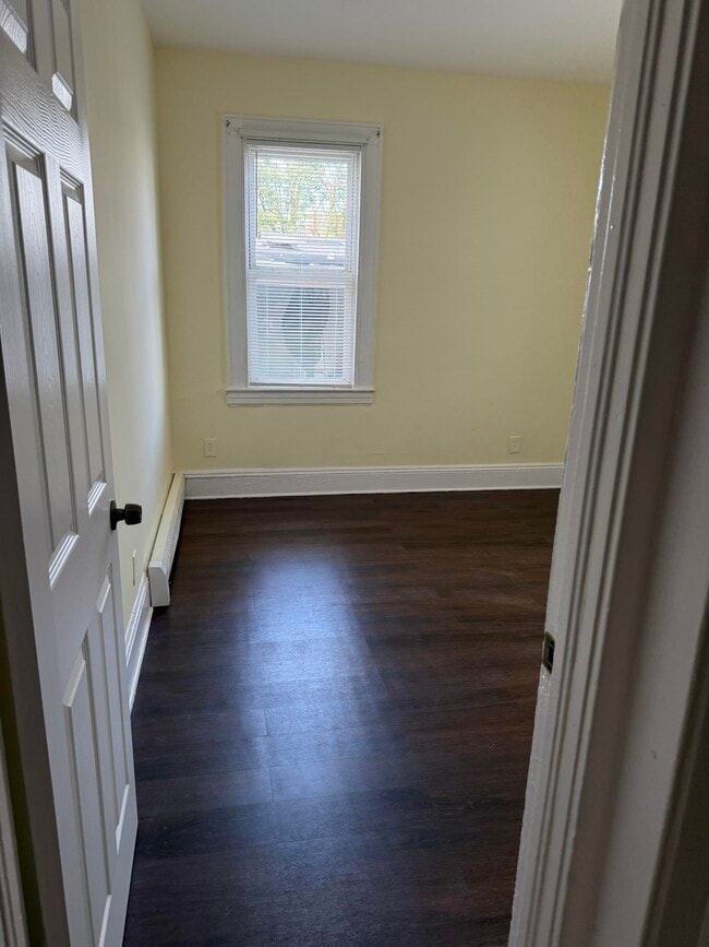 Building Photo - 449 3rd Ave