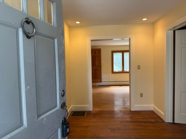 Building Photo - 1 Fern Ln