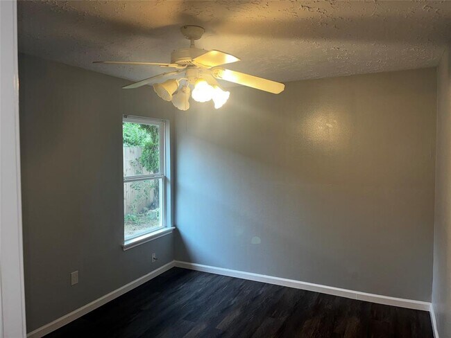 Building Photo - 12135 W Marsham Cir