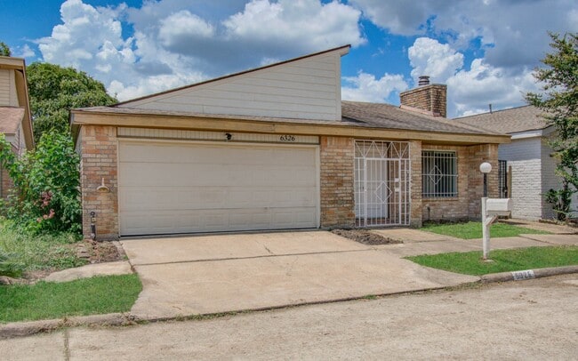 Building Photo - 6326 Briar Terrace Dr