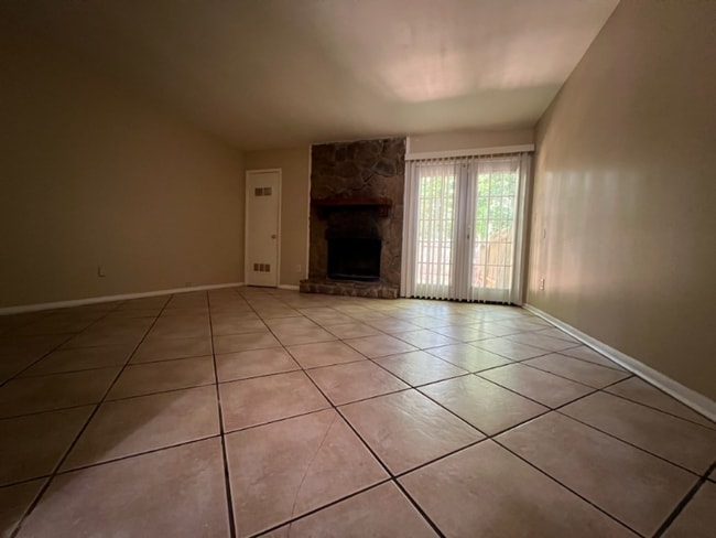 Building Photo - 6420 Parton Ct