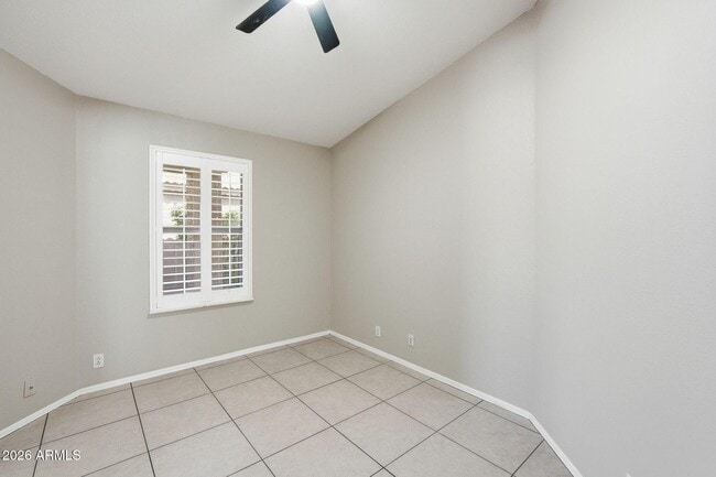 Building Photo - 3331 W Via Del Sol Dr