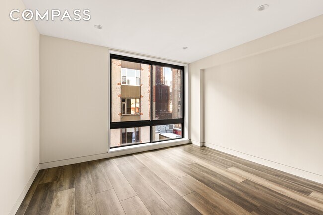 Building Photo - 48 W 68th St