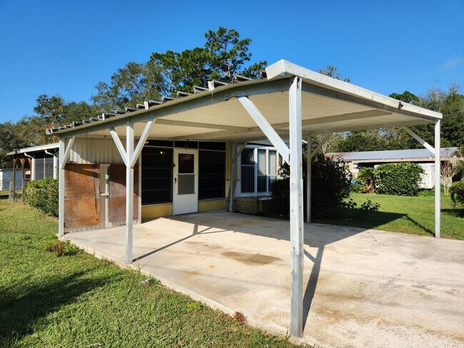 Building Photo - Discounted rent!.. 2 Bed 1 Bath Loaded with XTRA features!