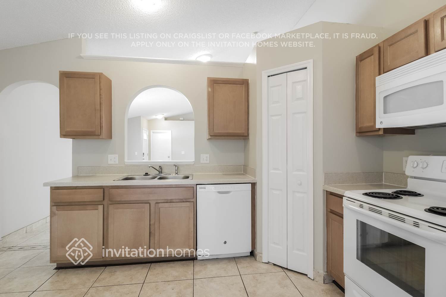 Building Photo - 103 Broadarrow Pl