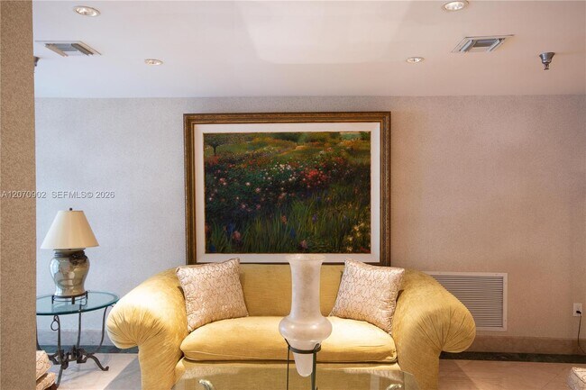 Building Photo - 5757 Collins Ave