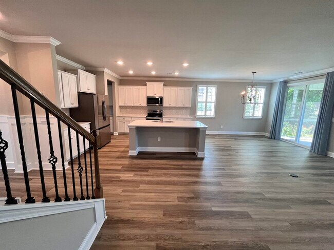 Building Photo - 575 Chatham Ct NW