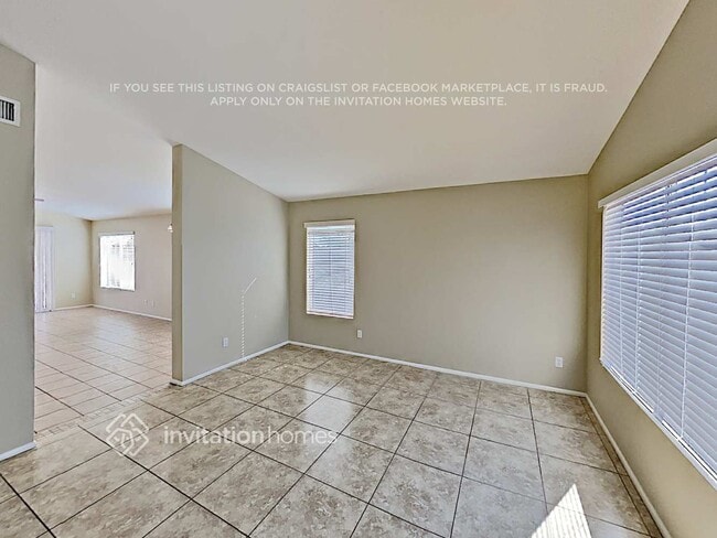 Building Photo - 519 N Balboa