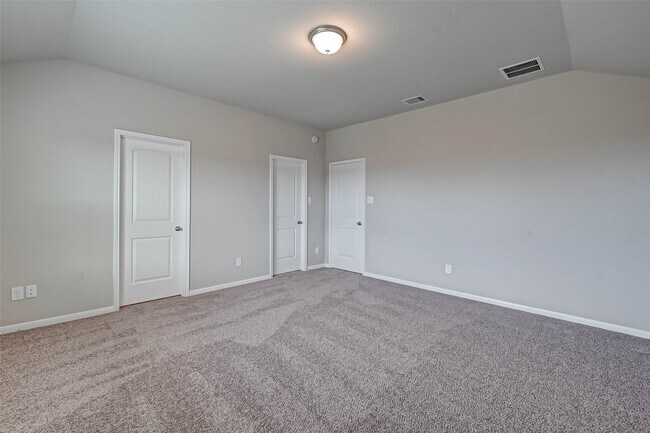 Building Photo - 21450 Holly Heights Rd