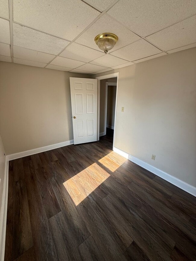 Building Photo - Duplex located on West Wilson Blvd.