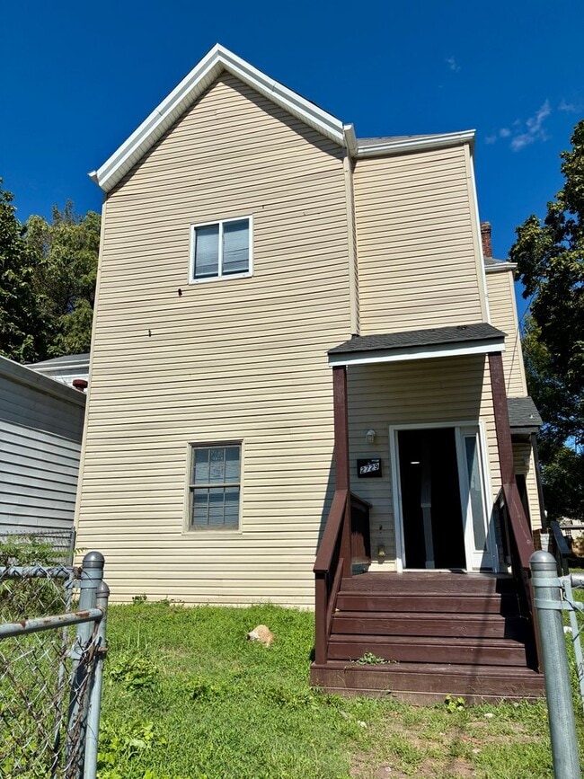 Primary Photo - MOVE IN SPECIAL! $100 SECURITY DEPOSIT